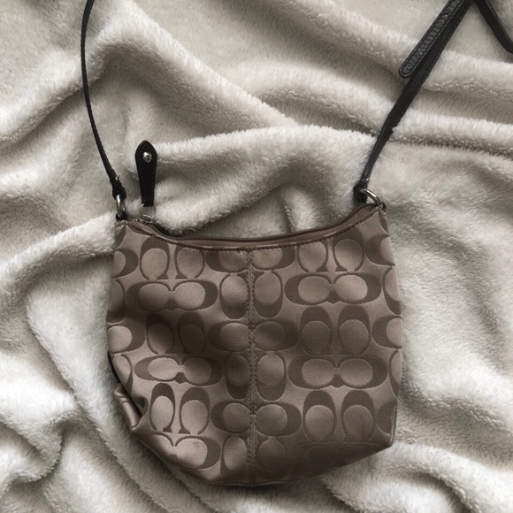 VINTAGE PURSE - Picture 2 of 4